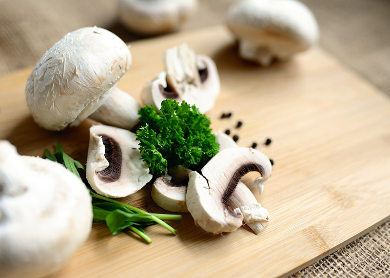 BATTLE SEASONAL ALLERGIES WITH HERBS!
